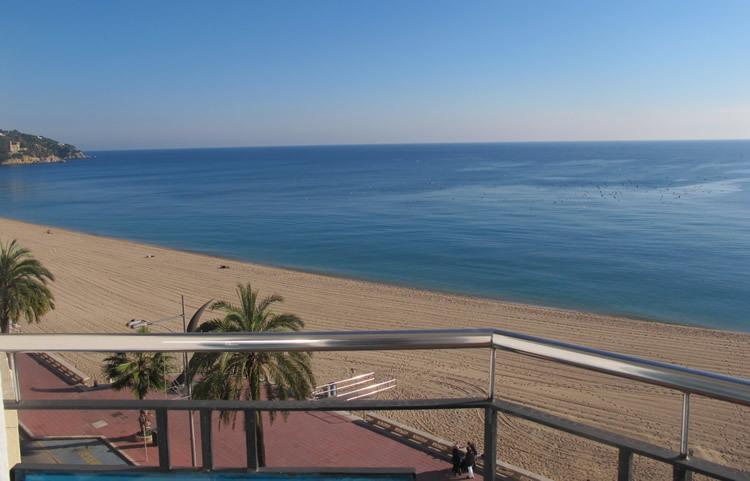 Hostal La Playa Lloret de Mar Exterior foto